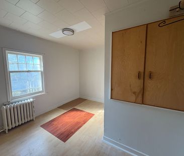 For Lease - 779 Indian Road Unit# Upper, Mississauga, Ontario - Photo 3