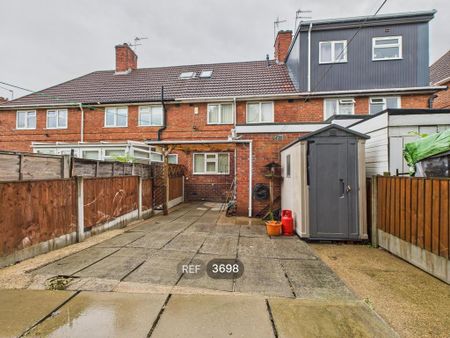 3 bedroom terraced house to rent - Photo 2