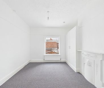 Parkstone Road, Birkenhead, 3 bedroom, House - Mid Terrace - Photo 5