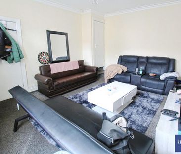 4 bedroom terraced house to rent - Photo 1