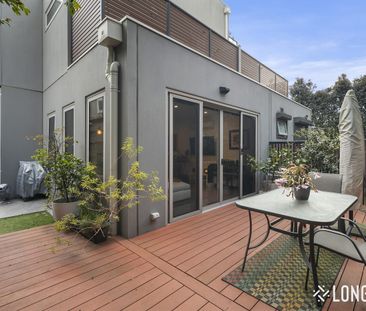 Stylish & Sophisticated Living - Photo 3