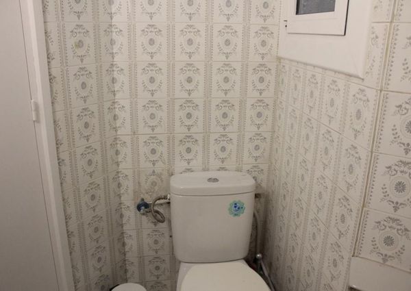 Large room in Roger de Flor street