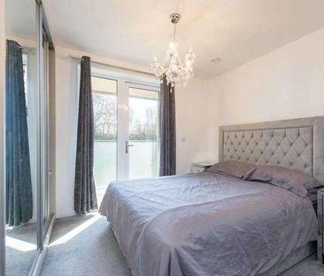 Trobridge Parade, Edgware, NW9 - Photo 2