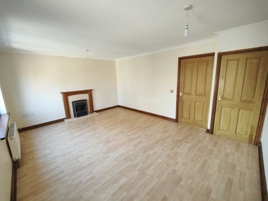 Penzance, Penzance, TR18 - Photo 1