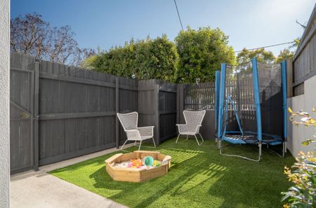 Elevated Living with Effortless Indoor-Outdoor Flow - Photo 4