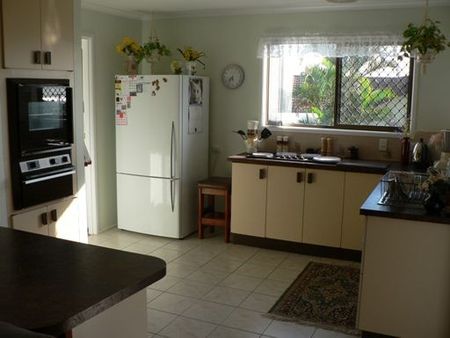 BEEN LOOKING FOR A HOME WITH GOOD OCEAN VIEWS! - Photo 2