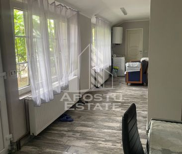 Casa cu trei dormitoare pentru mucitori,zona Socodor - Fotografie 3