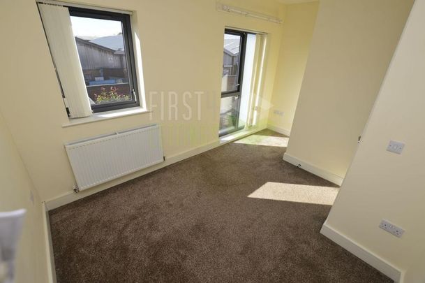 2 bedroom townhouse to rent - Photo 1