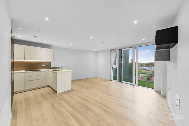 Goldcrest Building, N4 - Photo 1