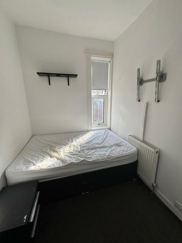 Burley Lodge Road,Ls6 - Photo 2