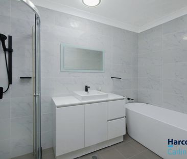 Move-In Ready Townhouse! - Photo 1