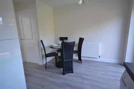 2 bed mews house to rent in Valentine Way, Newcastle, ST5 - Photo 5