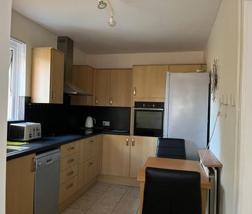 1 Bed Flat, Langhill Avenue, BS4 - Photo 1