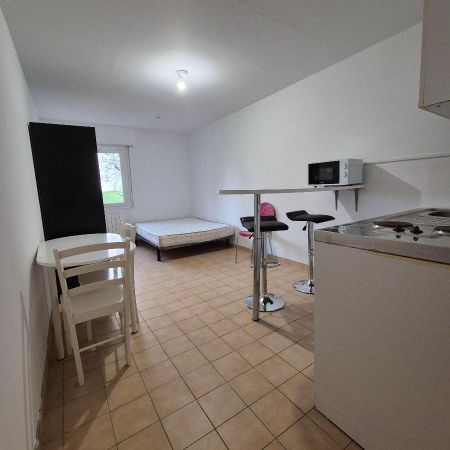 Location Appartement 1 pièce 22m² CHARNAY LES MACON 71850 - Photo 4