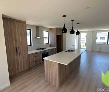 Immaculate 3-Bedroom Townhouse in Papakura - Photo 1