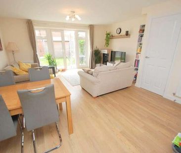 Honeysuckle Close, Norwich, NR4 - Photo 1