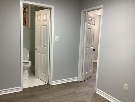 For Lease - 17 Dunsmore Lane, Barrie, Ontario - Photo 2