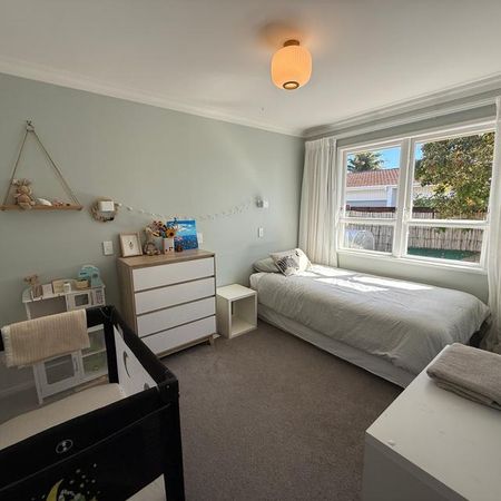 Sunny, Secure, Low-Maintenance Rental in Popular Matua - Photo 5