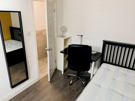 room 1 - Photo 3