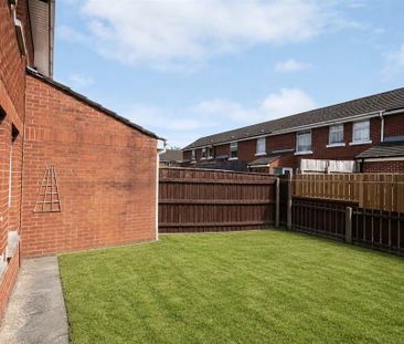 3 Britannic Park, Sandy Row, Belfast, BT12 5HG - Photo 2