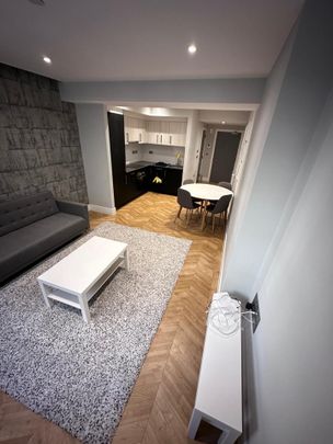 2 Bed Flat, Beaufort House, B3 - Photo 1