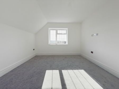 4 Bed Semi-Detached House, Pinecrest Drive, CR2 - Photo 4