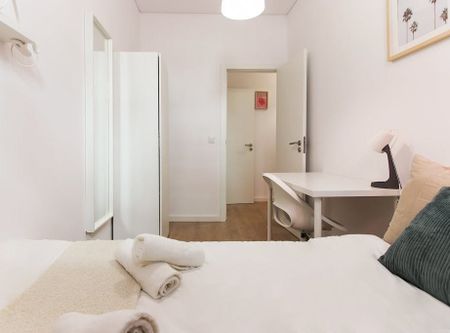 Rua Actor João Rosa, Lisbon, Lisbon 1900-021 - Photo 3