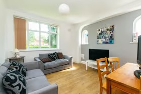 4 Bed - 33 St Chads Drive, Headingley, Leeds - LS6 3PZ - Student - Photo 1