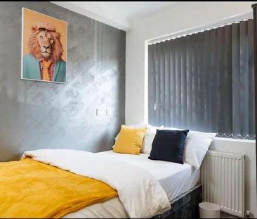 Ensuite Rooms To Move In Instantly, CV2 - Photo 6