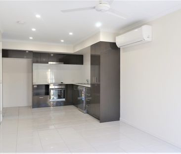 Spacious two-bedroom duplex home. - Photo 5