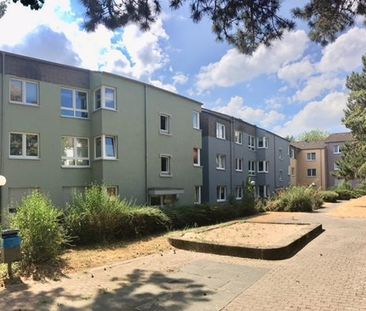 Frisch renovierte 2-Zi.-Whg. mit modernem Bad und Balkon - Photo 5