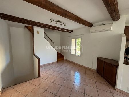 A LOUER - CARPENTRAS - MAISON DE VILLE, - Photo 2