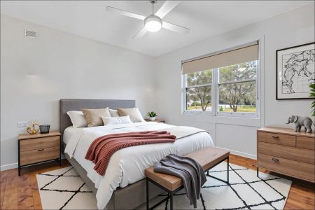 Family Home in Central Lavington Location. A MUST SEE! - Photo 2