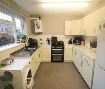 Cromes Place, Badersfield - Photo 4