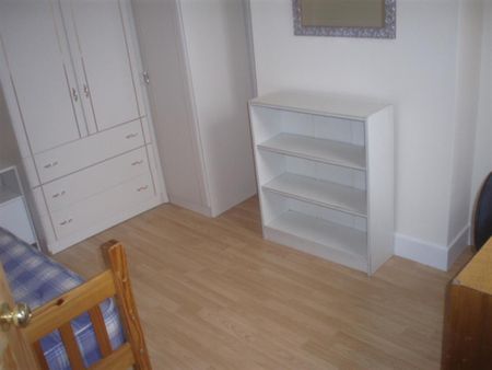 4 bedroom house to rent - Photo 2