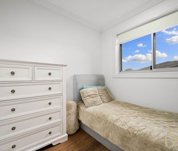 Modern 3 Bedroom Townhouse in Convenient Casula Location! - Photo 5