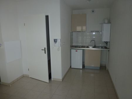 Location Appartement 1 pièce 31m² TOULOUSE 31200 - Photo 2
