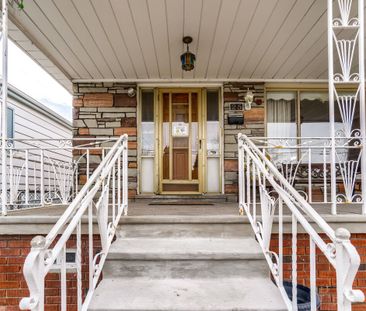 For Lease - 25 Bentworth Avenue, Toronto, Ontario - Photo 3