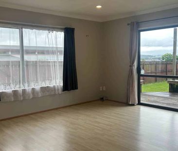 Spacious 3-Bedroom Brick & Tile Home – Fantast... - Photo 1