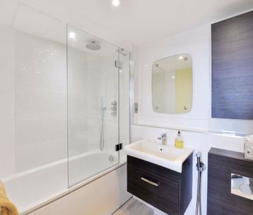 Room in a Shared Flat, St John's Wood Road, NW8 - Photo 1