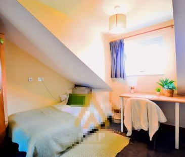 6 Bedroom 2 Bathroom - Photo 2