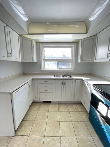 For Lease - 262 Scott Avenue, Newmarket, Ontario - Photo 2