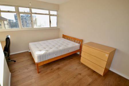 3 Bed Flat, De Quincey House, SW1V - Photo 4