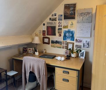 8 Bed Terraced House, Elmore Road, S10 - Photo 1