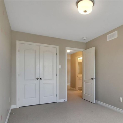 For Lease - 644 RUE DU CARTOGRAPHE Street, Orleans - Cumberland and Area, Ontario - Photo 1