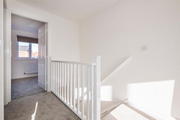 3 bedroom semi-detached house to rent - Photo 1
