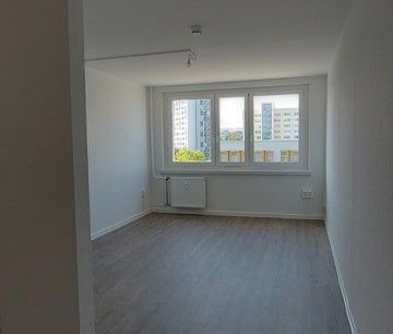 Kleine, feine 2-Zimmerwohnung mit Aufzug! - Photo 1