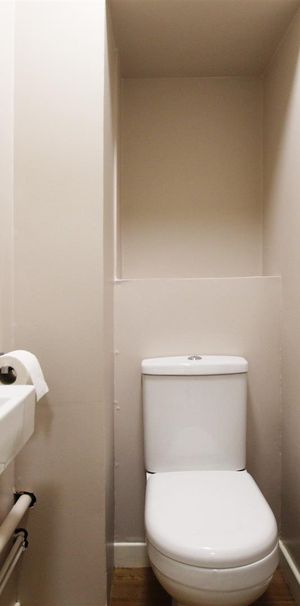 Room 6, East Road, Cambridge - Photo 1