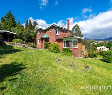 Family Home Nestled In Premium Location - Photo 3