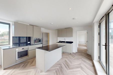 1 bedroom in a flat share to rent - Photo 3